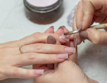 Apply Acrylic Powder For Nails The Perfect Way