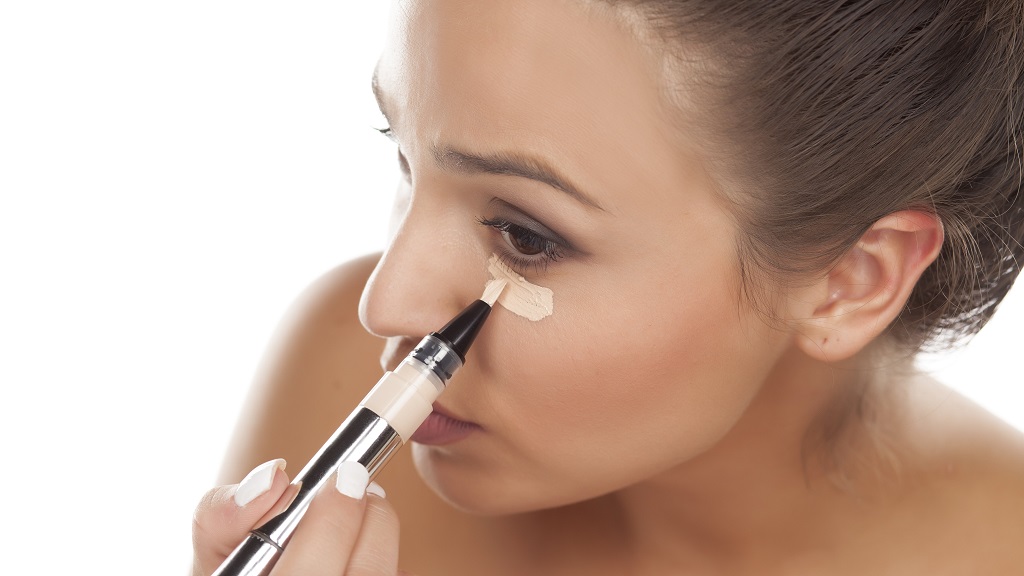 Top 6 Best Makeup Concealer For Mature Skin 2020